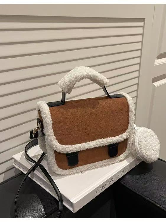 T588-704   Plush tote bag with one shoulder - GYBB