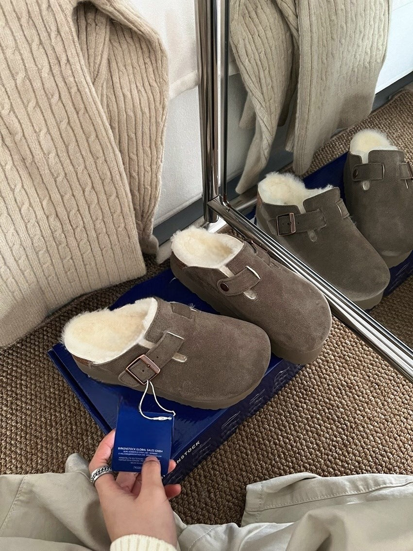 T588-801  Bestselling shoes