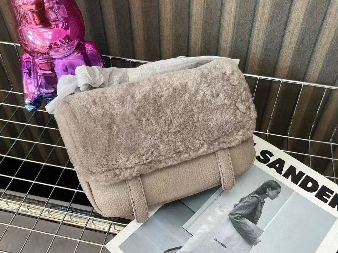 T588-788 Lamb Fleece Postman Bag Diagonal Mini