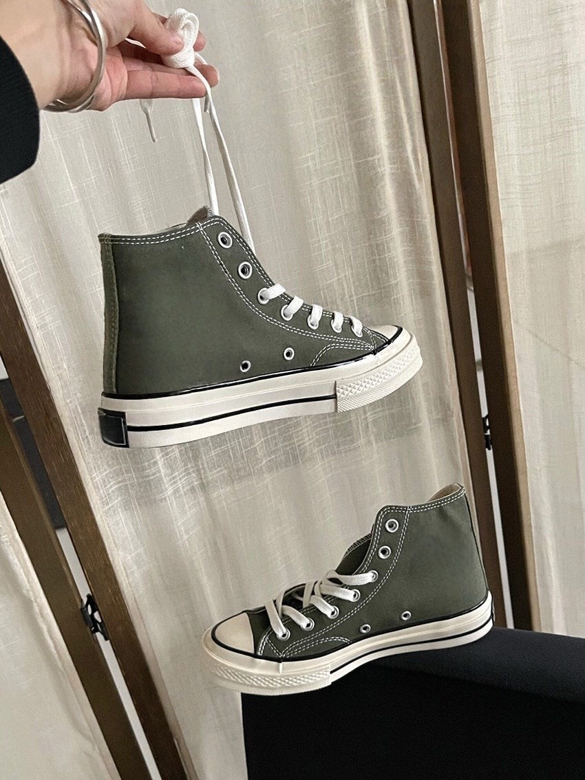 T588-870 Casual flat bottomed board shoes with high tops