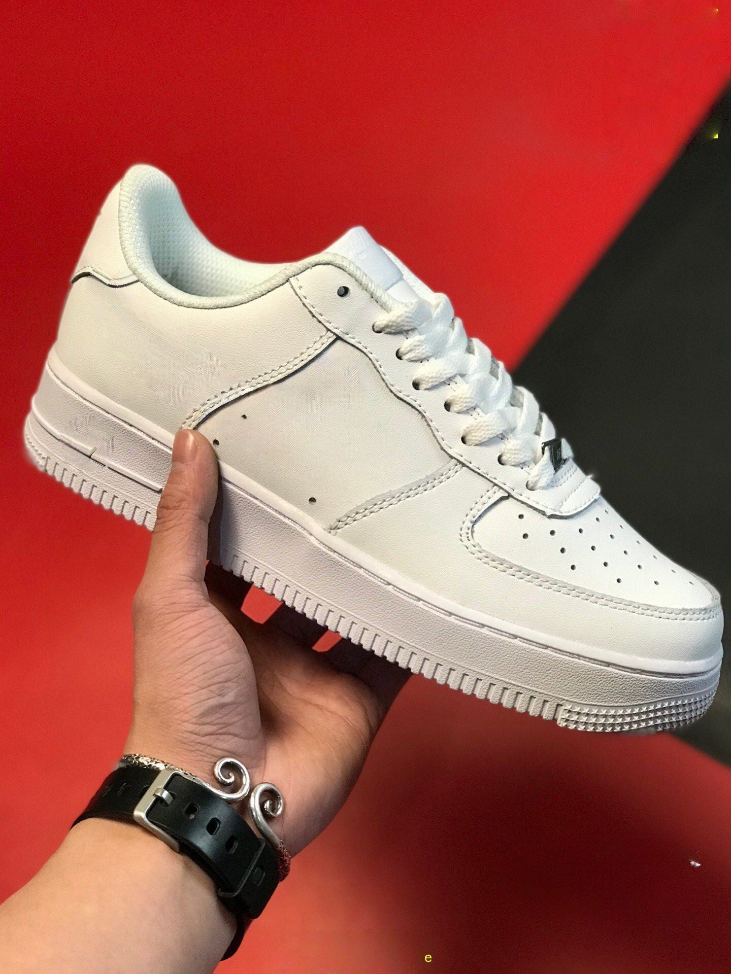 T588-724   Popular sneakers   -PTX