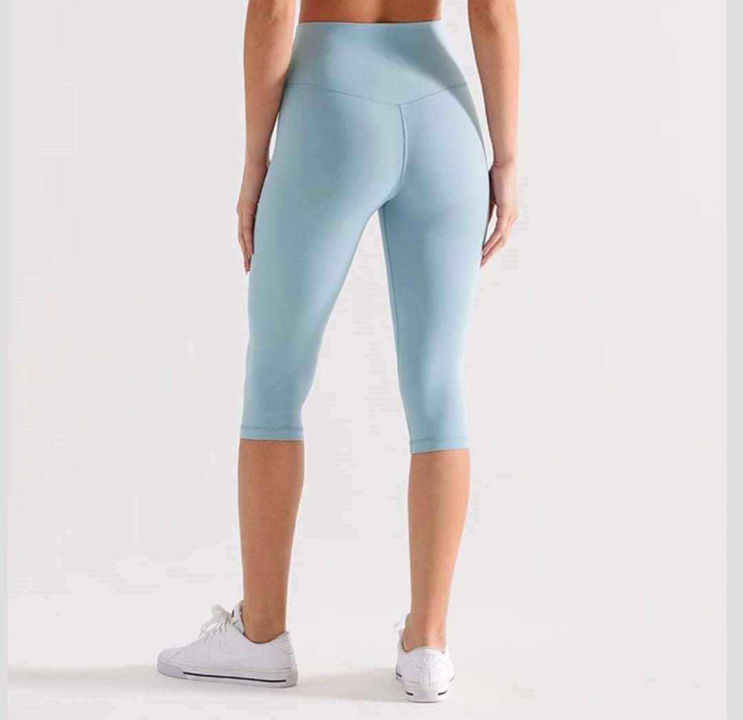 T588-924 Seven point yoga pants with high waist, hip lifting, and quick drying