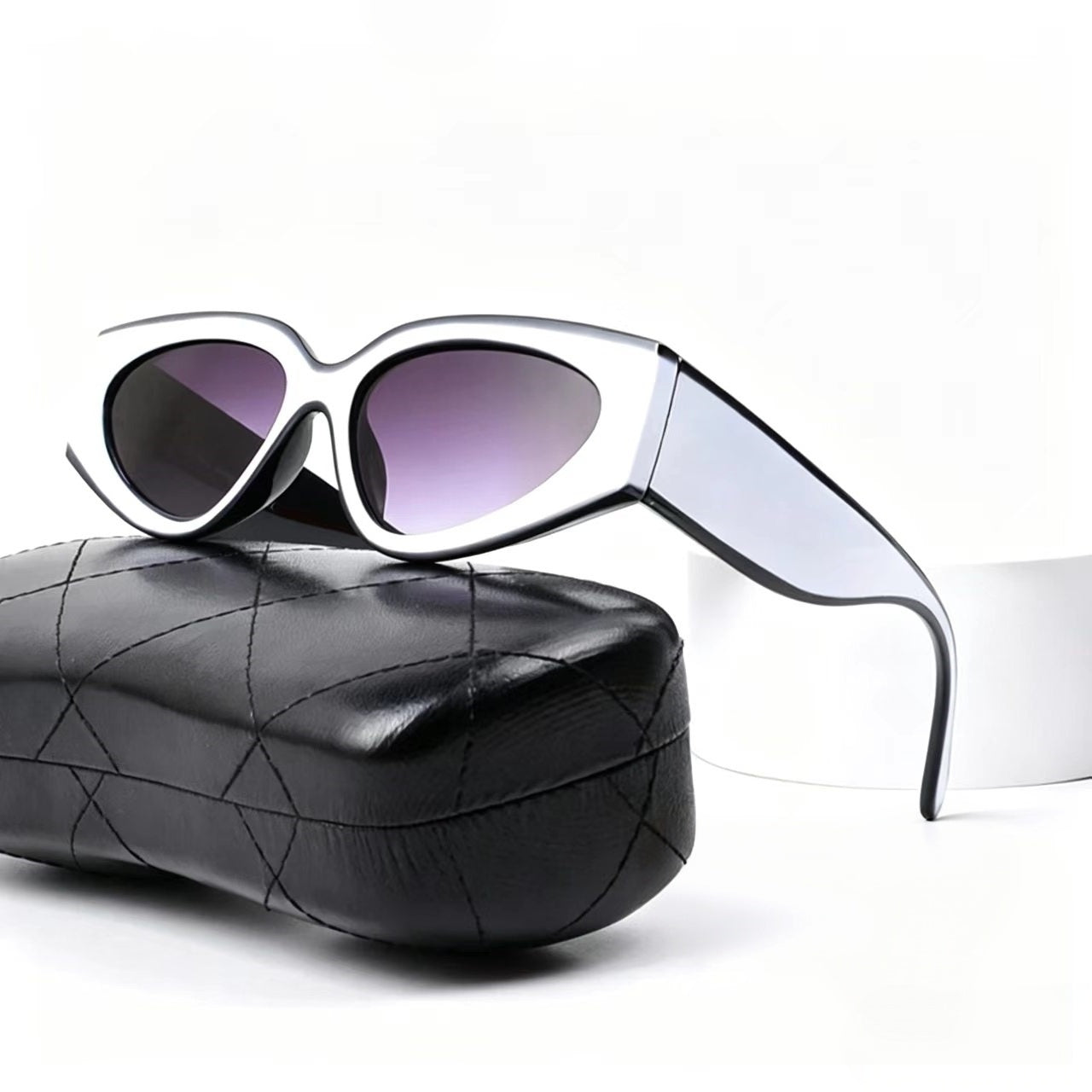 Cat eye sunglasses with personalized UV protection  E1007
