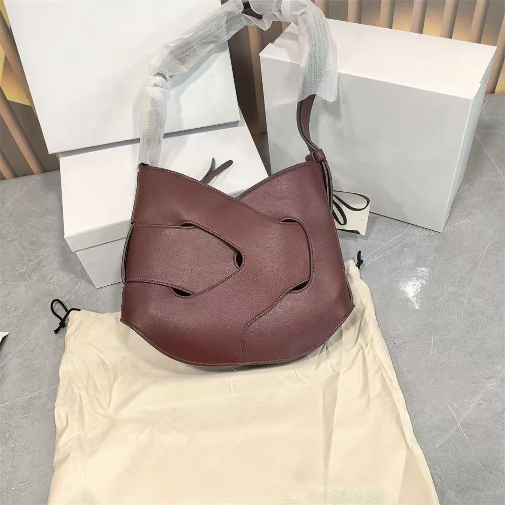 T588-1027  Ladies' shoulder and armpit handbag
