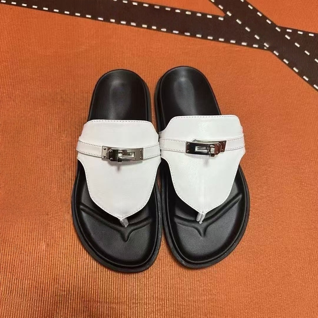 T588-1249 Clip on slippers, retro casual sandals for wearing outside