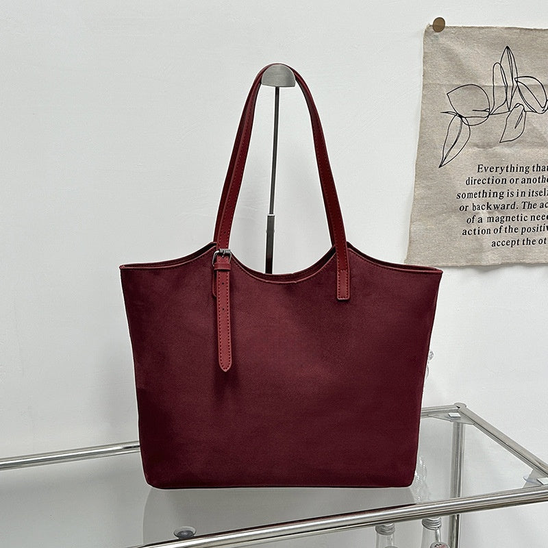 T588-935 Large capacity shoulder and armpit tote bag