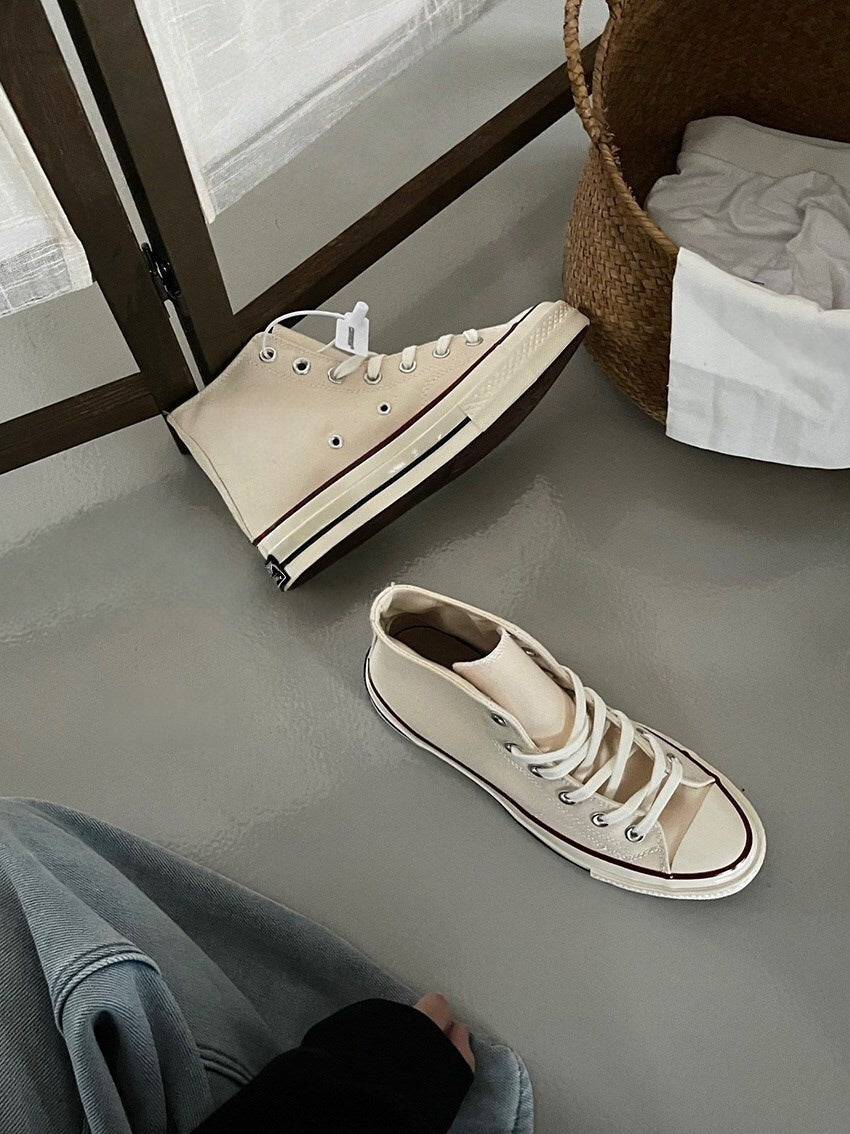 T588-870 Casual flat bottomed board shoes with high tops