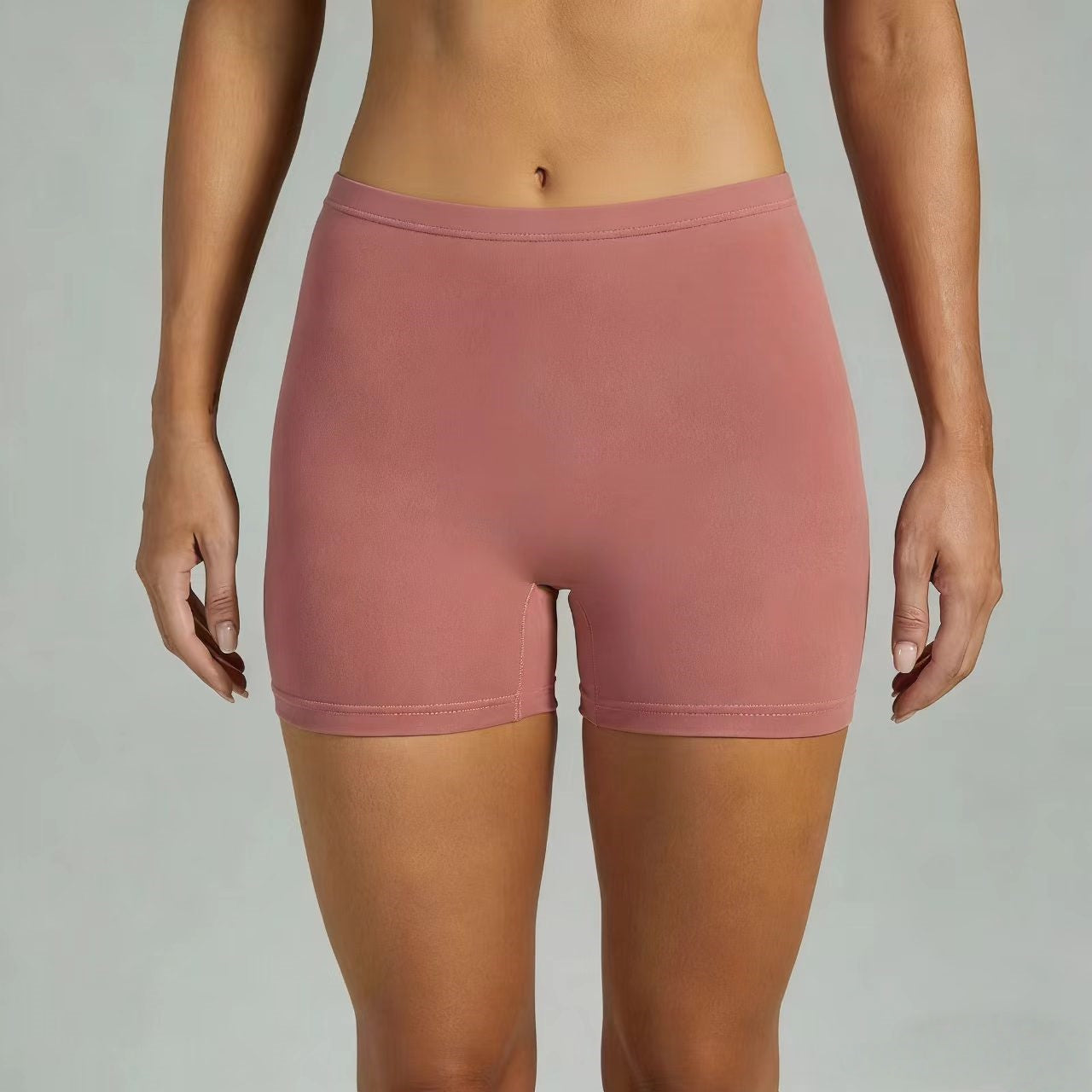 T588-1083 Sports Yoga Fitness Training Running Shorts