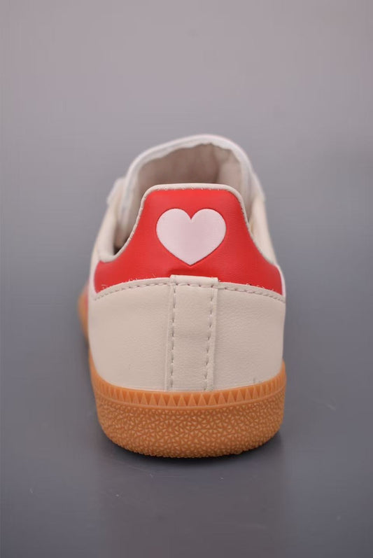 T588-969     Sports and leisure board shoes, loose fit