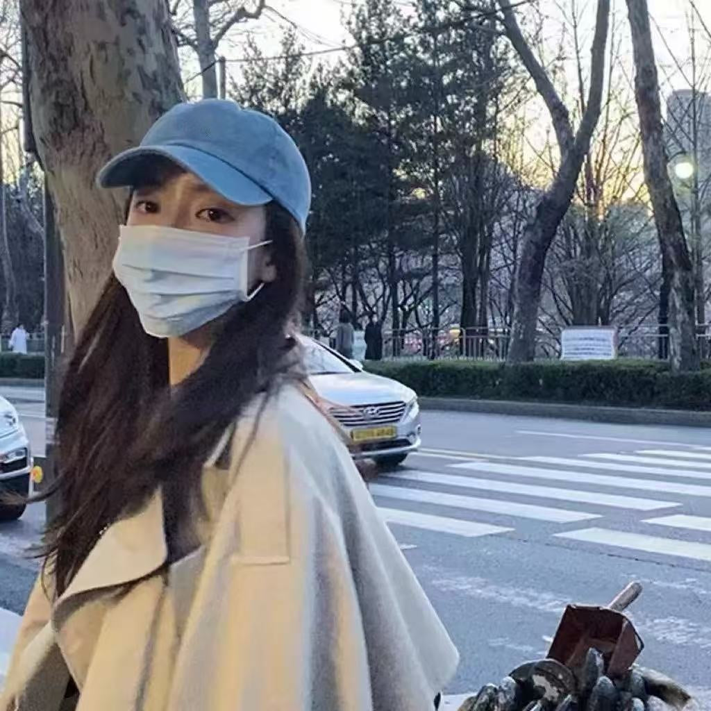 T588-866  Men's and women's hardtop vintage baseball duckbill caps