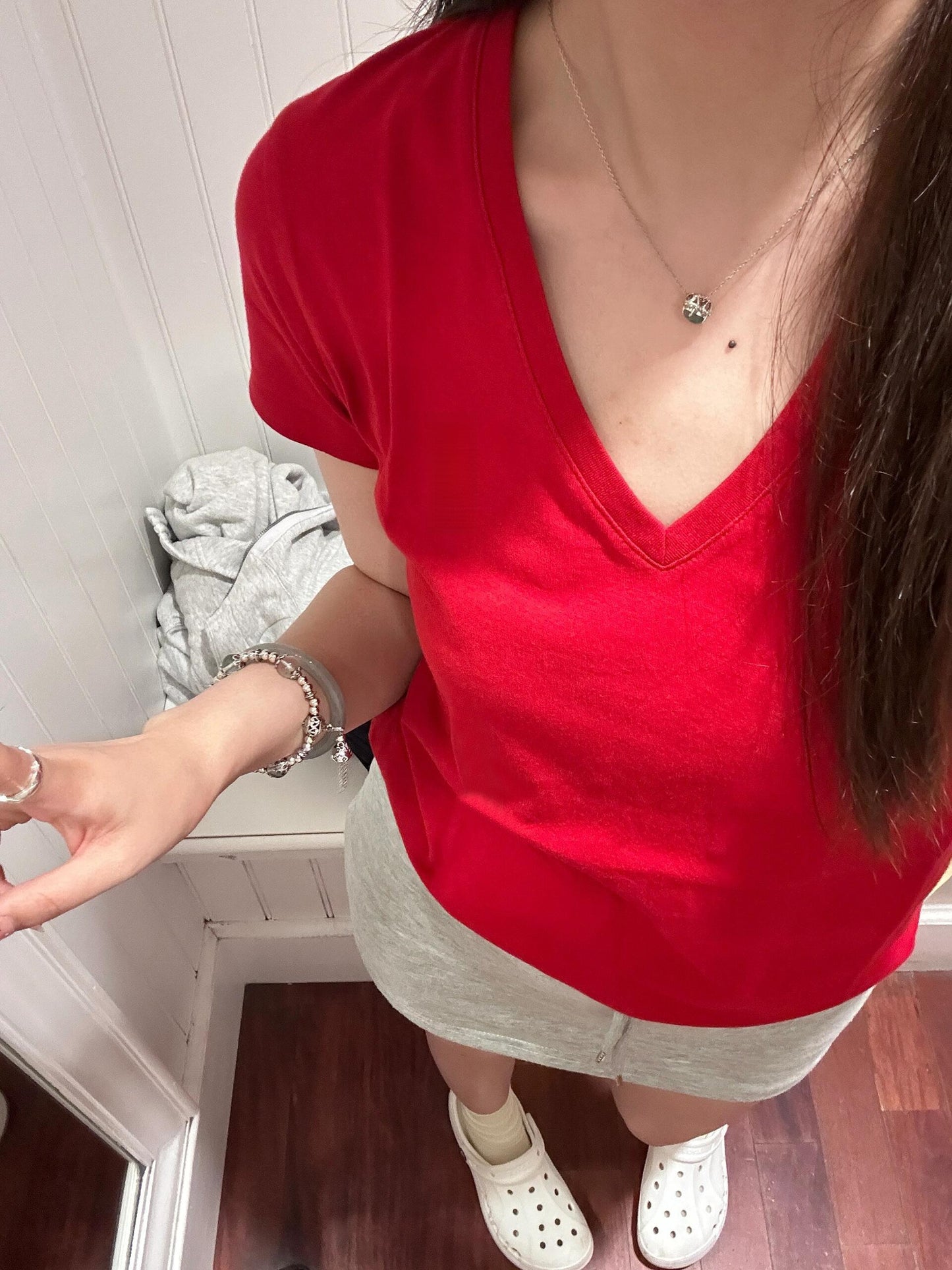 T588-990  Thin short sleeved casual V-neck