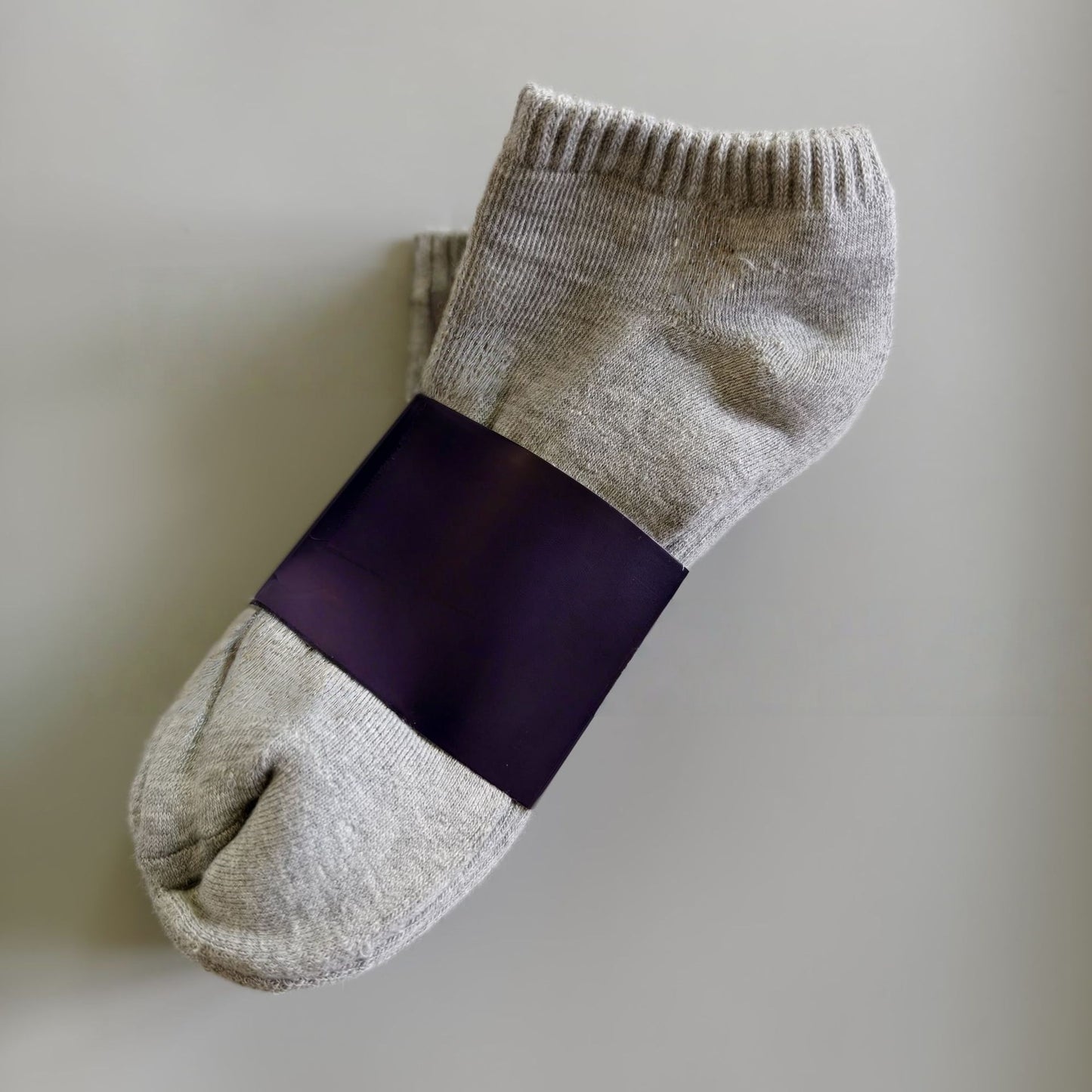 T588-787  Mid tube classic embroidered sports socks