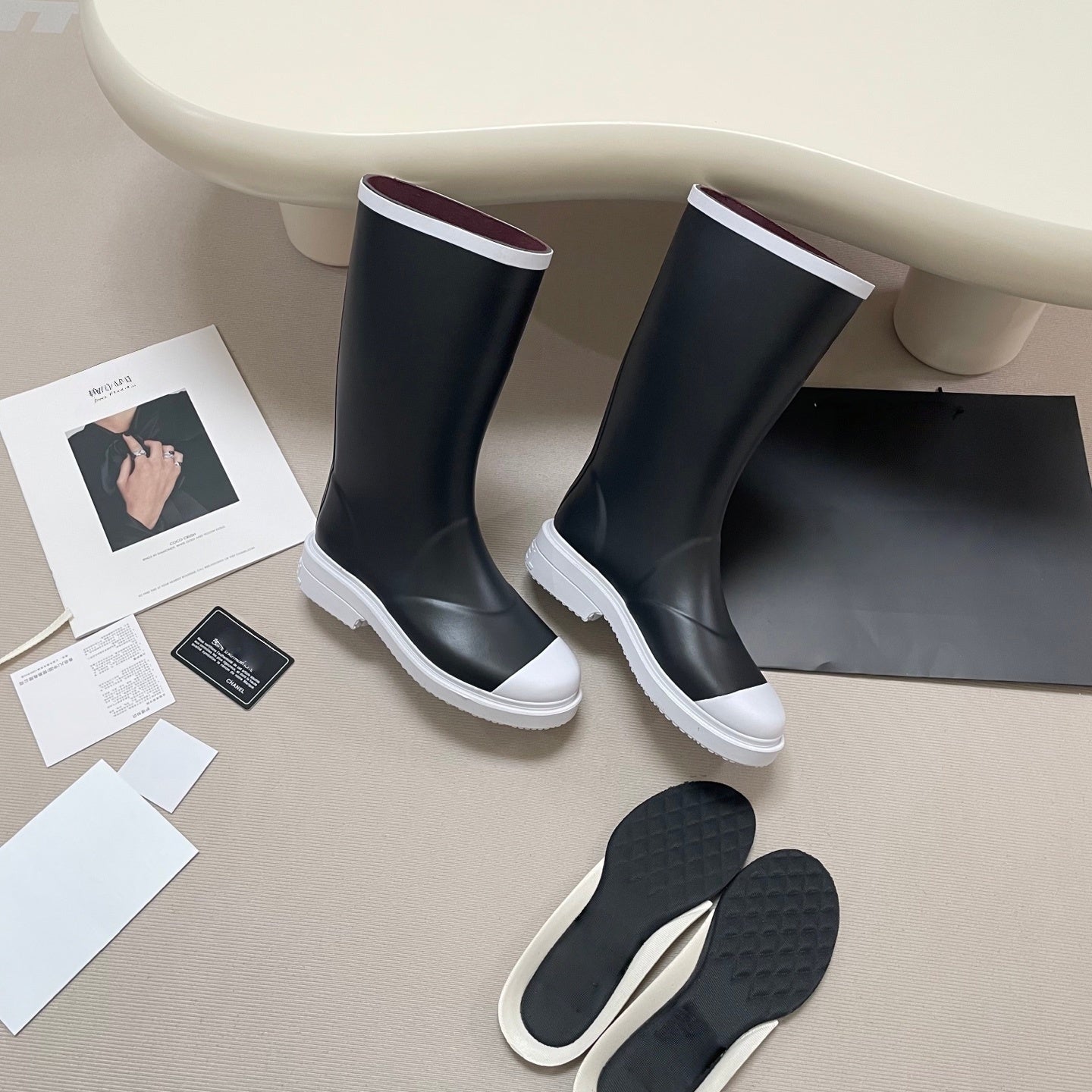 T588-820  Bestselling knee-high boots