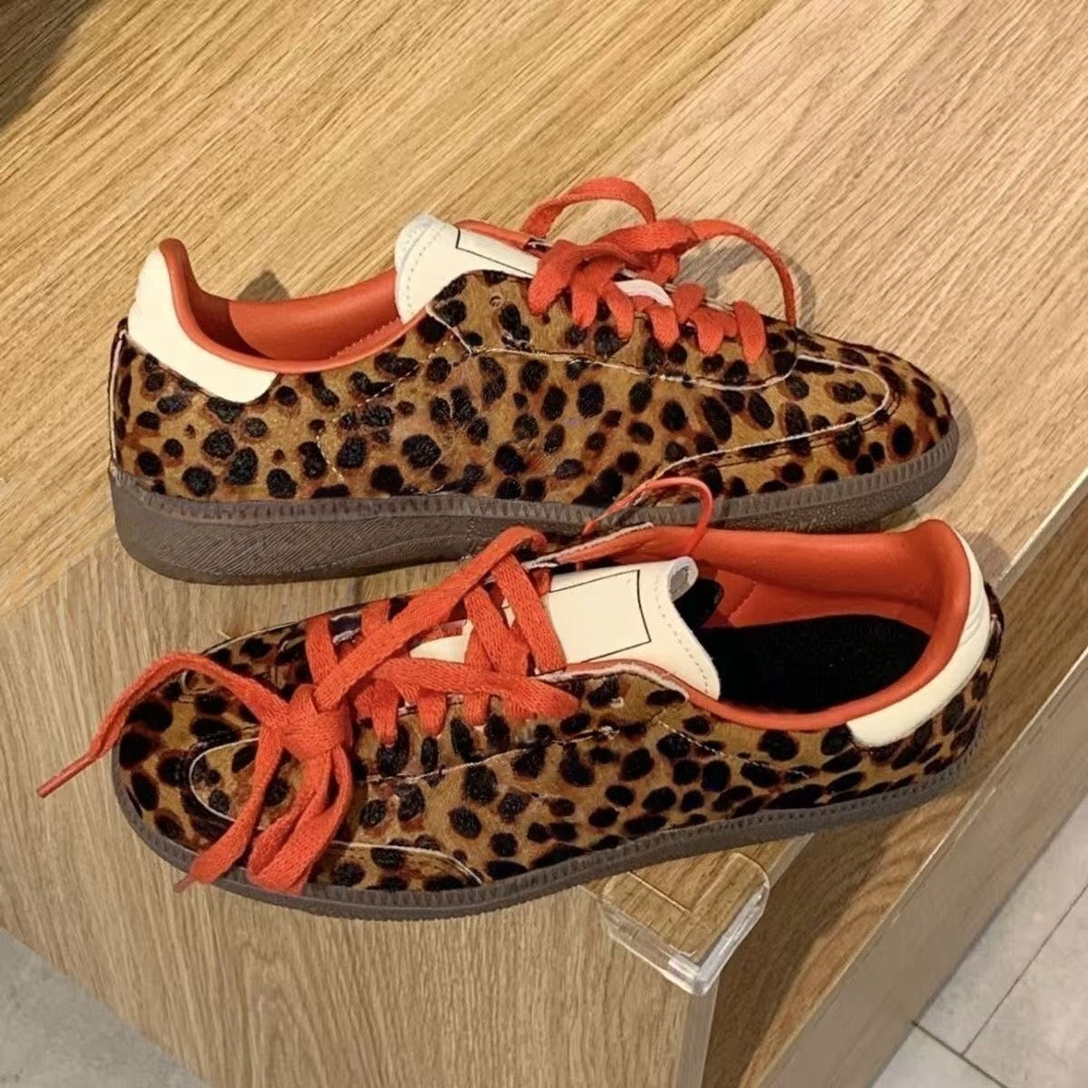 T588-803  Bestselling sneakers