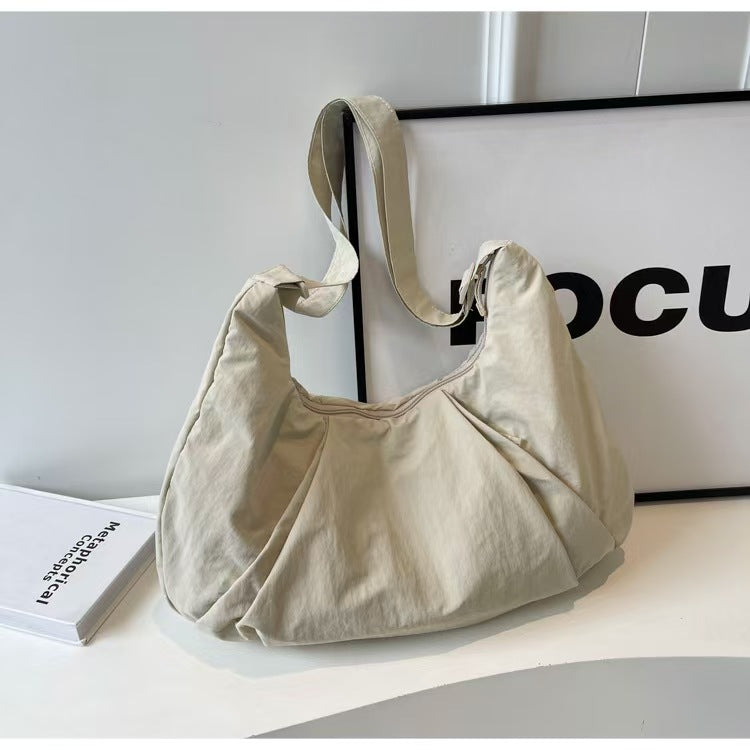 T588-702   Multi functional large capacity underarm bag-GYBB