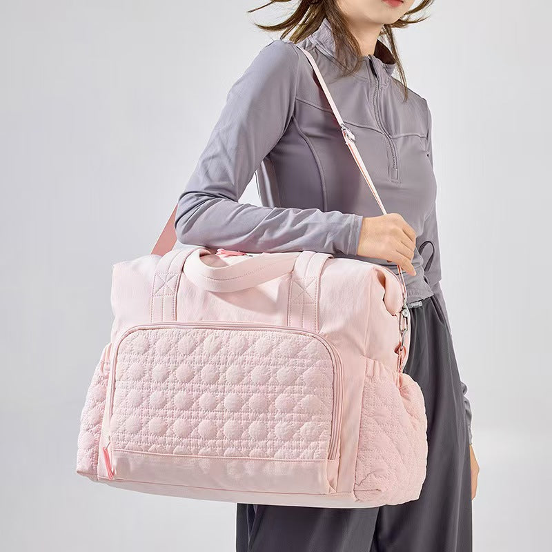 T588-811  Travel bag with dry and wet separation, diagonally crossed, hand-held