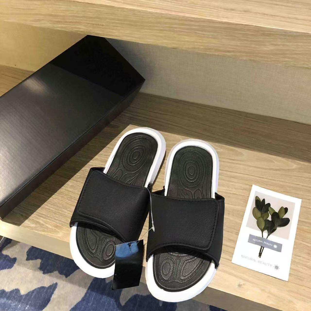 T588-967 Loose slippers with a flat bottom
