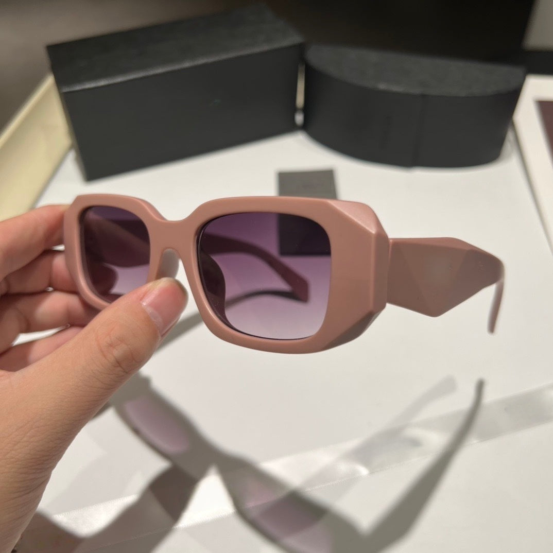 T588-786  Sun blocking glasses with multiple colors