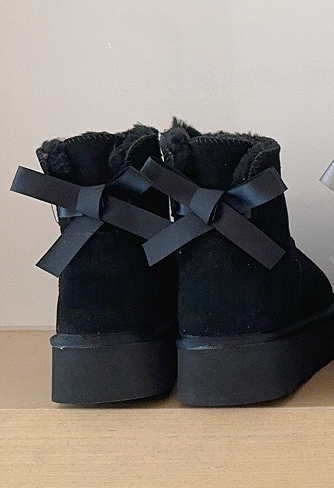 T588-843 Velvet thick soled high top snow boots