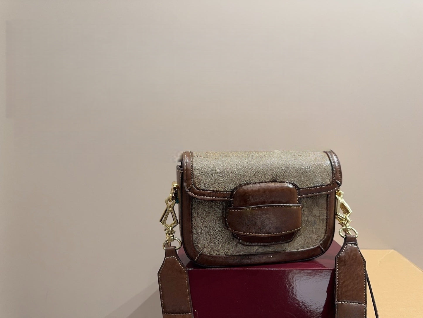 T588-777   Hot-selling bags