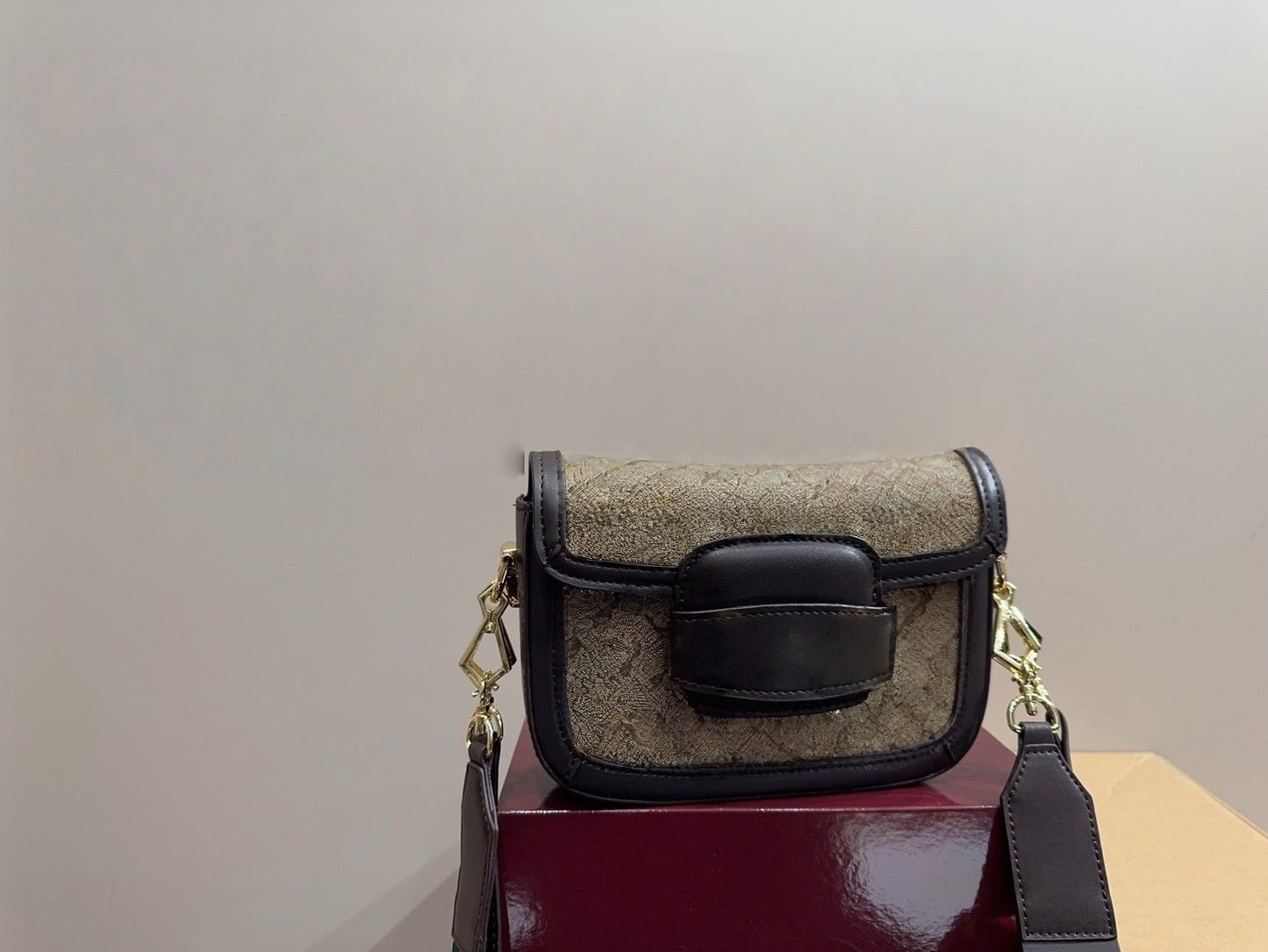 T588-777   Hot-selling bags