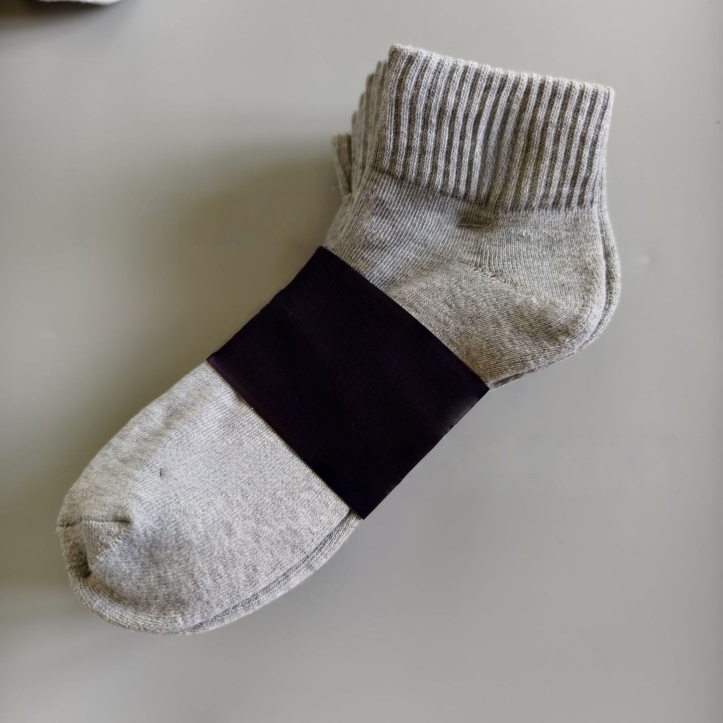 T588-787  Mid tube classic embroidered sports socks