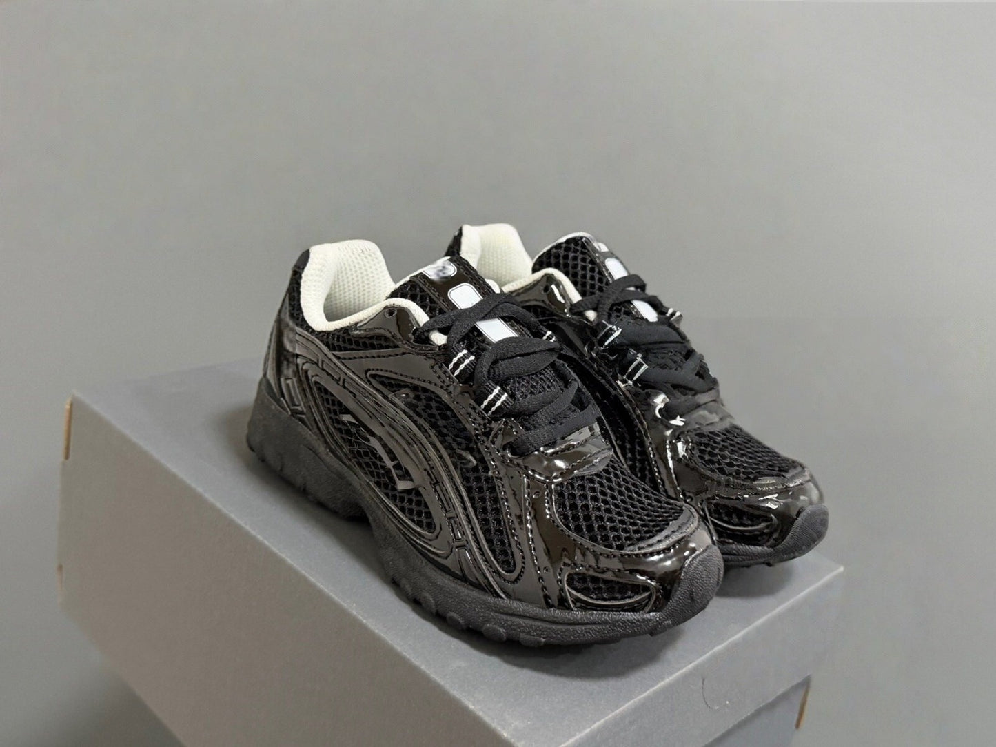 T588-760  Hot-selling shoes