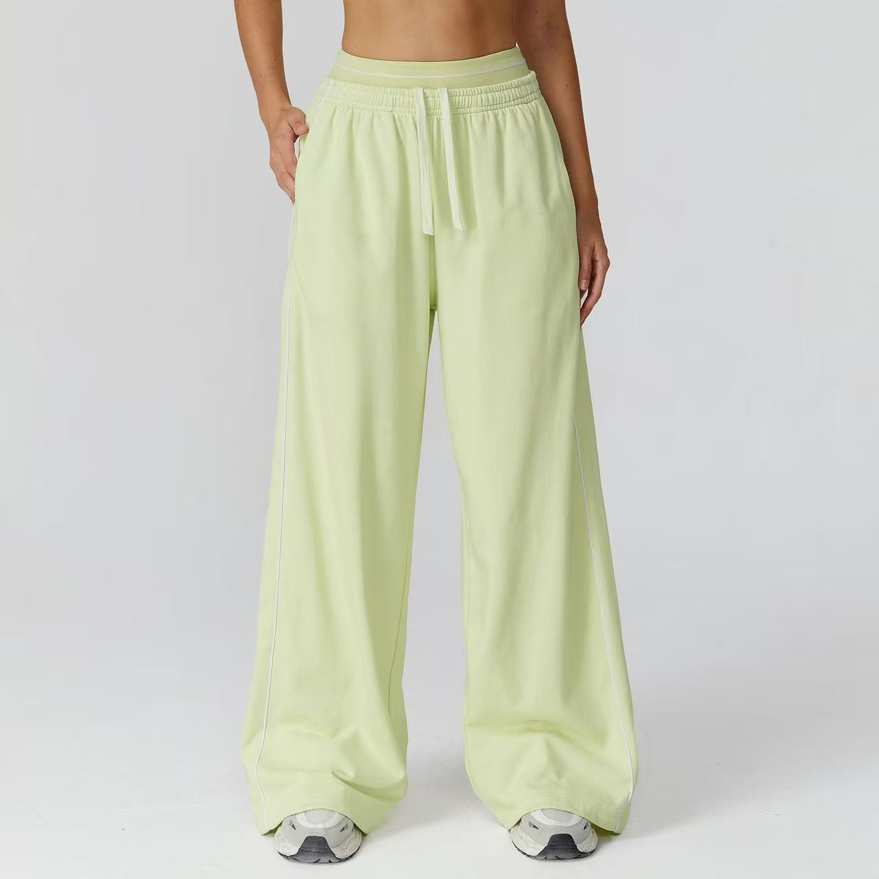 T588-901 High waisted straight leg sweatpants for outdoor casual wear