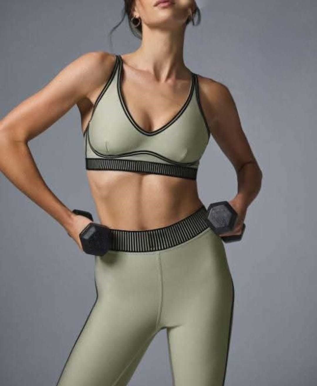 T588-512  Girls' fitness set sportswear