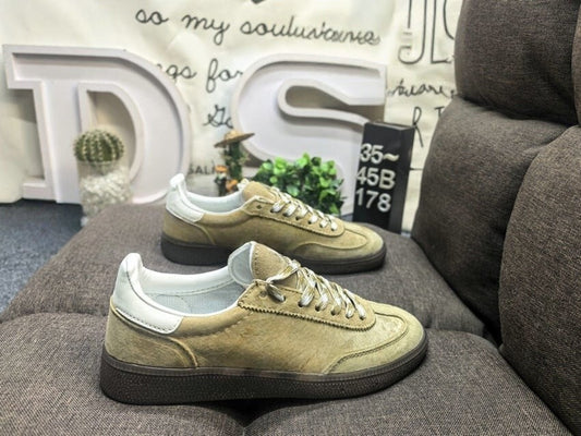 T588-822   Bestselling sneakers